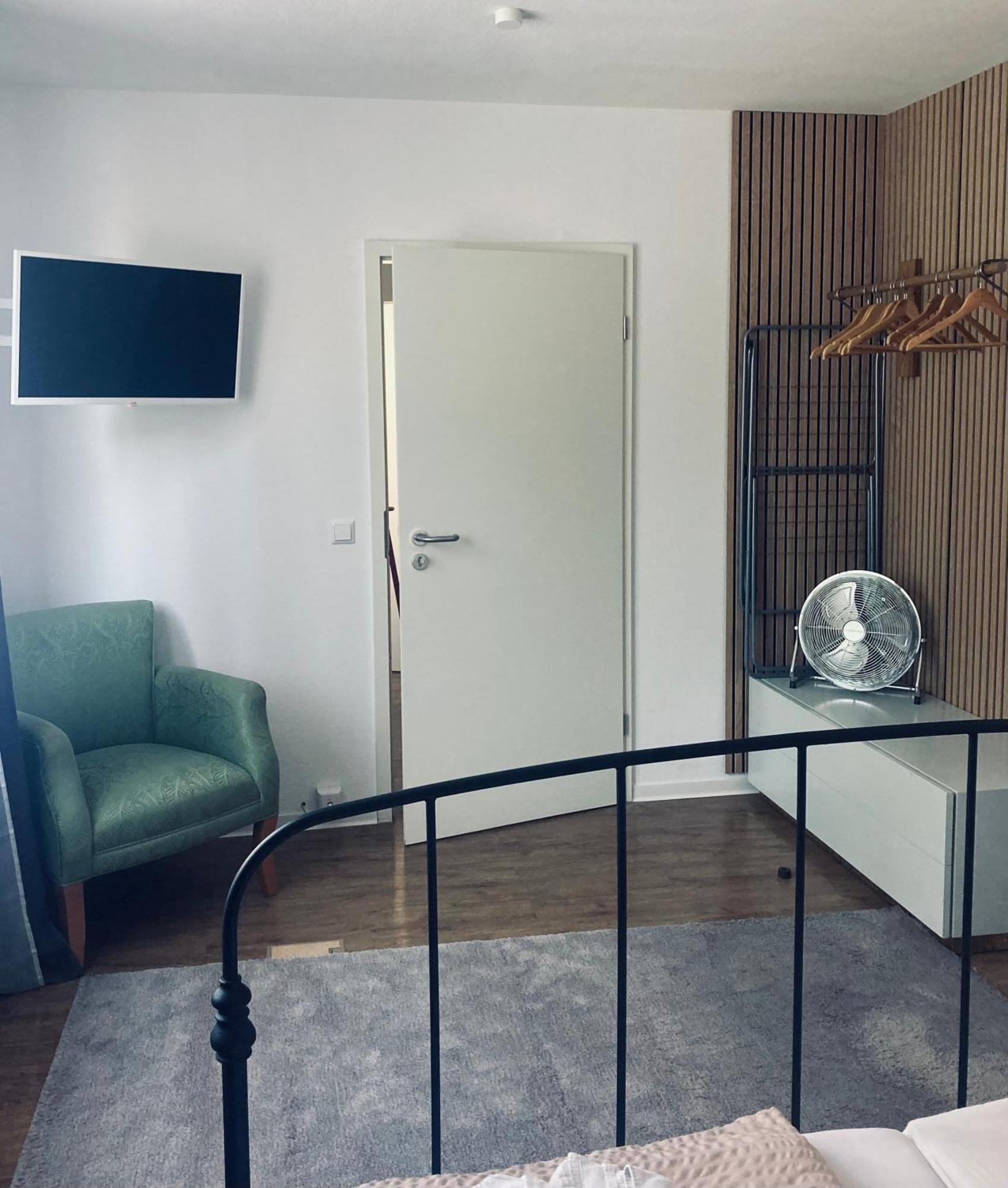 רויטלינגן Free Apartment - Bei Der Stadtmauer מראה חיצוני תמונה